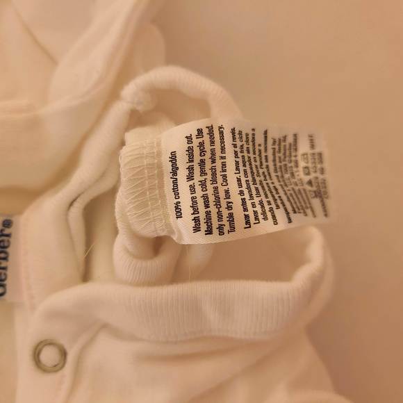 GERBER SLEEP SACK & ONESIE BUNDLE - NEWBORN - Picture 3 of 11